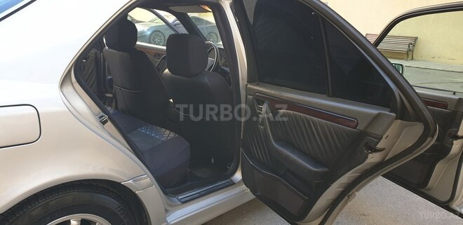 Mercedes C 200 1995, 256,000 km - 2.0 l - Bakı