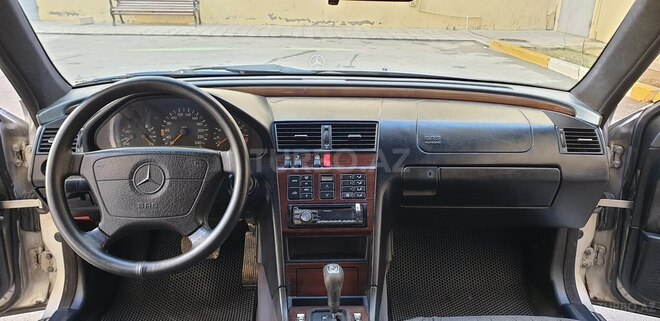Mercedes C 200 1995, 256,000 km - 2.0 l - Bakı