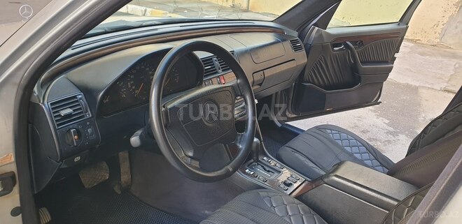 Mercedes C 200 1995, 256,000 km - 2.0 l - Bakı