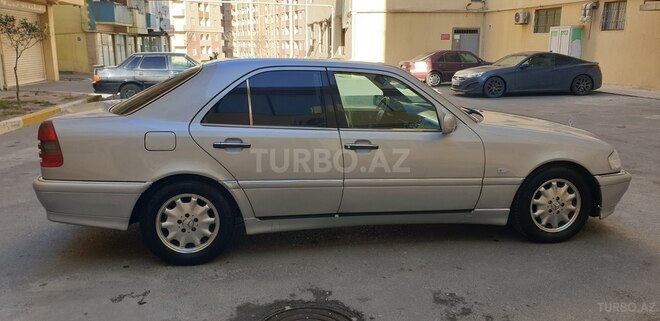 Mercedes C 200 1995, 256,000 km - 2.0 l - Bakı