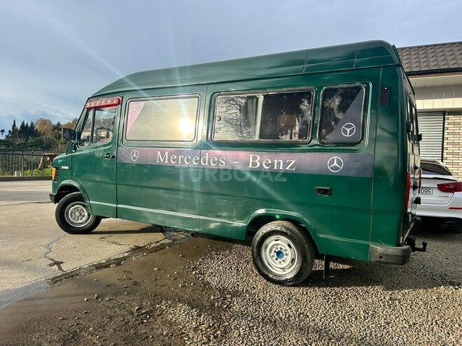 Mercedes 208 D 1994, 265,800 km - 2.9 l - Astara