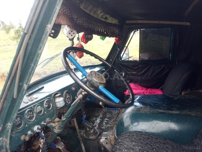 UAZ 33036 1984, 140,000 km - 2.5 l - Astara