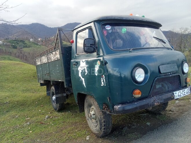 UAZ 33036 1984, 140,000 km - 2.5 l - Astara