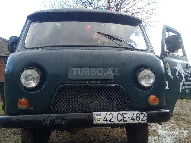 UAZ 33036 1984, 140,000 km - 2.5 l - Astara