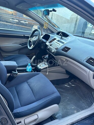 Honda Civic 2009, 300,000 km - 1.3 l - Bakı