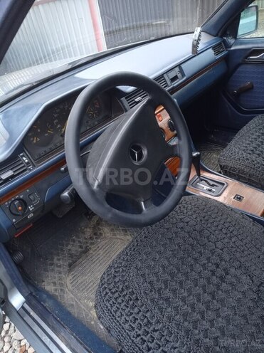 Mercedes E 200 1992, 503,777 km - 2.0 l - Lənkəran