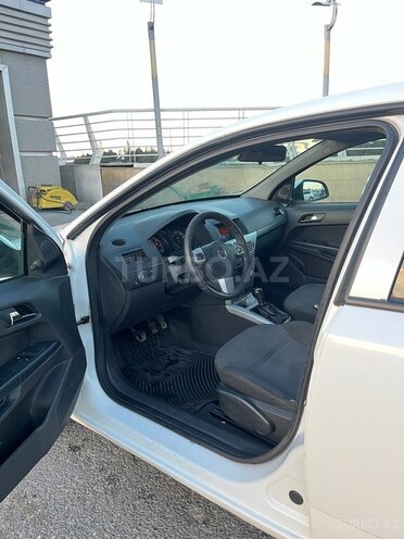 Opel Astra 2010, 39,000 km - 1.3 л - Bakı