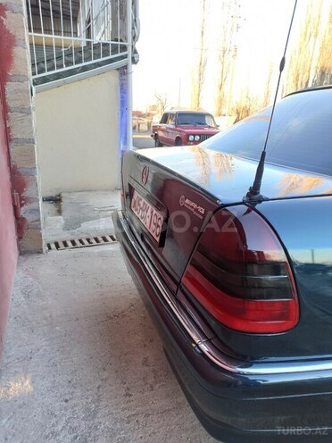 Mercedes C 180 1998, 270,000 km - 1.8 l - Tovuz