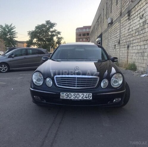Mercedes E 270 2002, 346,000 km - 2.7 l - Horadiz