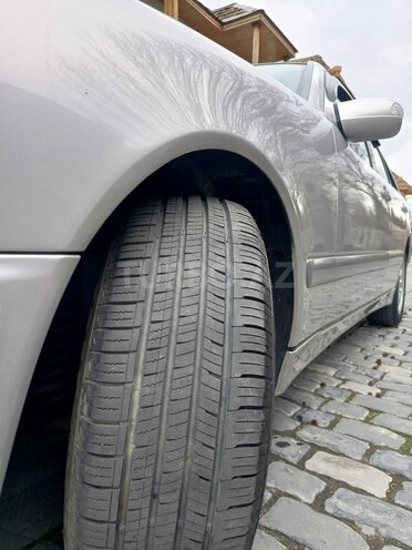 Mercedes E 270 2001, 470,000 km - 2.7 l - Qax