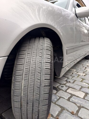 Mercedes E 270 2001, 470,000 km - 2.7 l - Qax