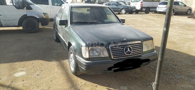 Mercedes E 200 1993, 258,852 km - 2.0 l - Bakı