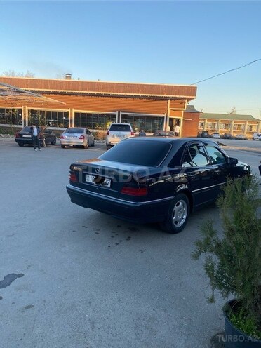 Mercedes C 200 1999, 388,500 km - 2.0 л - İmişli