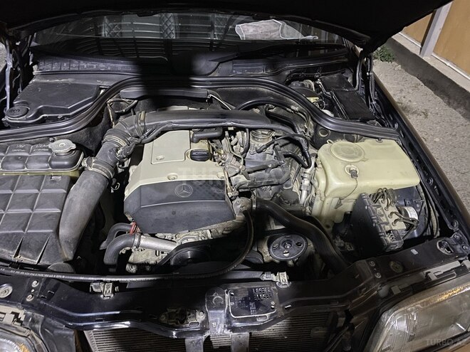 Mercedes C 200 1999, 388,500 km - 2.0 л - İmişli