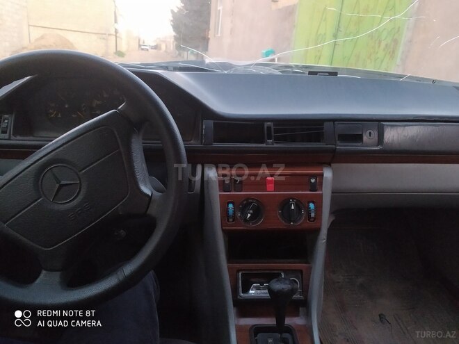 Mercedes E 200 1992, 400,000 km - 2.0 l - Bakı