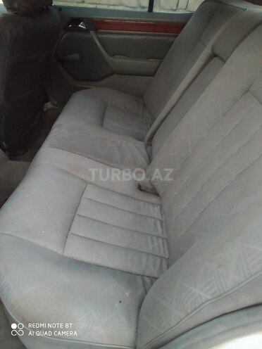 Mercedes E 200 1992, 400,000 km - 2.0 l - Bakı