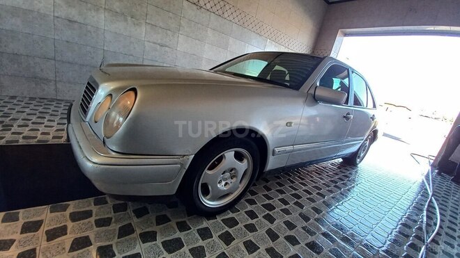 Mercedes E 200 1996, 239,865 km - 2.0 l - Bakı