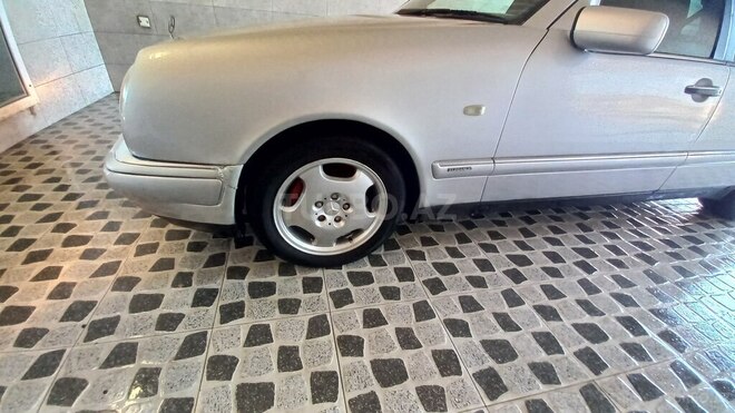 Mercedes E 200 1996, 239,865 km - 2.0 l - Bakı