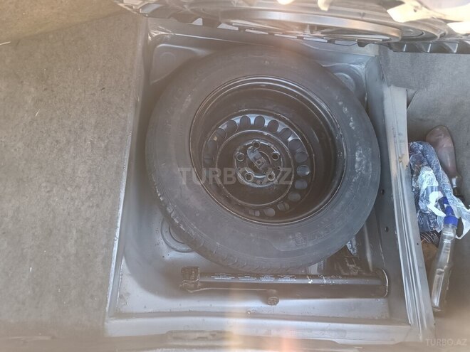 Mercedes E 200 1995, 10,000 km - 2.0 l - Xırdalan