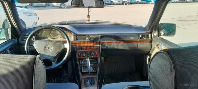 Mercedes E 200 1995, 10,000 km - 2.0 l - Xırdalan