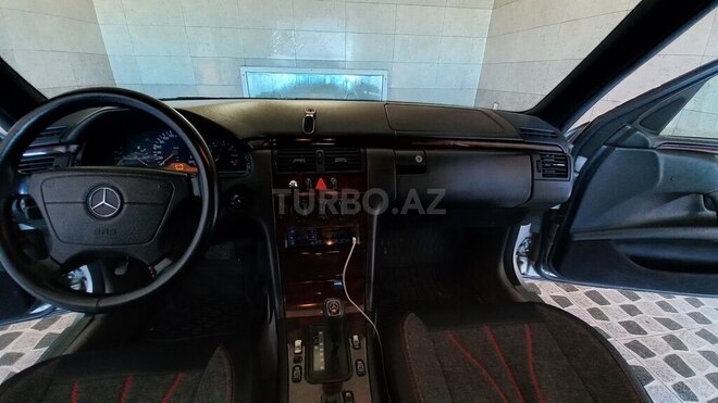 Mercedes E 200 1996, 239,865 km - 2.0 l - Bakı