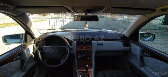 Mercedes E 220 1998, 665,000 km - 2.2 l - Ağcabədi