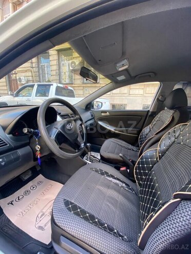 Hyundai Accent 2013, 128,000 km - 1.4 l - Bakı