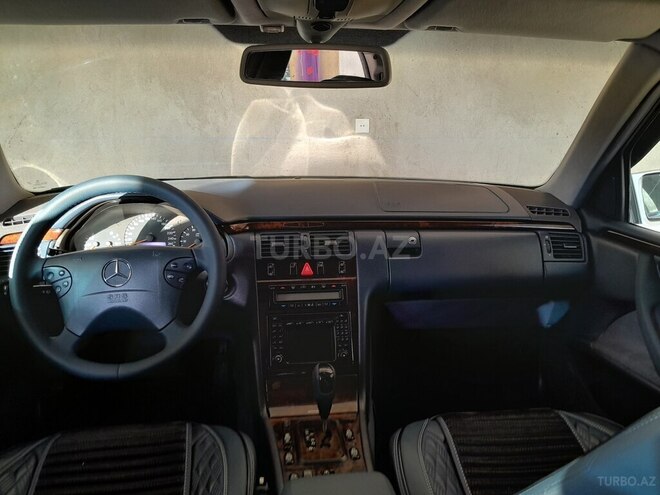 Mercedes E 240 2001, 359,152 km - 2.6 l - Lənkəran