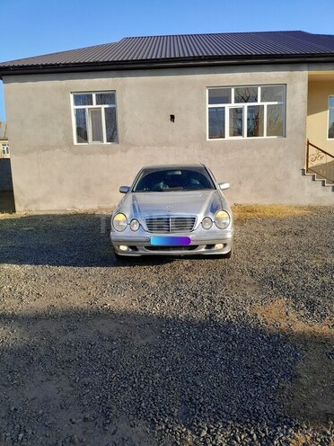 Mercedes E 240 2001, 359,152 km - 2.6 l - Lənkəran