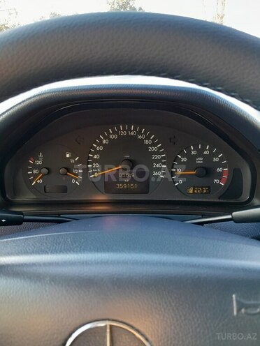 Mercedes E 240 2001, 359,152 km - 2.6 l - Lənkəran
