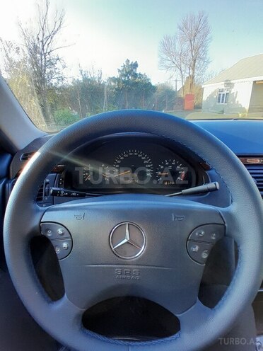 Mercedes E 240 2001, 359,152 km - 2.6 l - Lənkəran