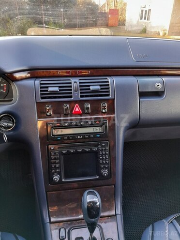 Mercedes E 240 2001, 359,152 km - 2.6 l - Lənkəran