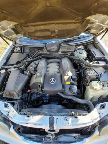Mercedes E 240 2001, 359,152 km - 2.6 l - Lənkəran