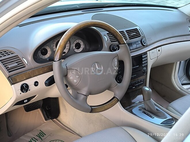 Mercedes E 280 2006, 217,112 km - 2.8 l - Bakı