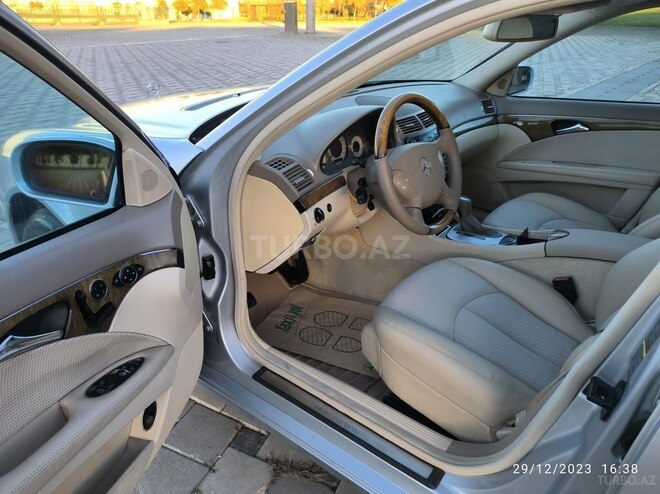 Mercedes E 280 2006, 217,112 km - 2.8 l - Bakı