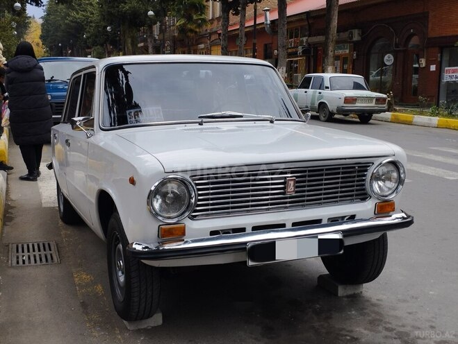 LADA (VAZ) 2101 1984, 86,000 km - 1.2 l - Zaqatala
