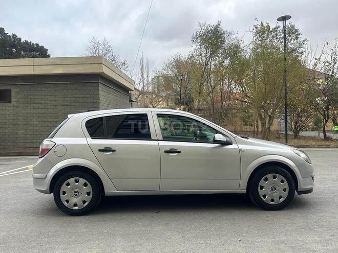 Opel Astra 2005, 300,850 km - 1.3 l - Bakı