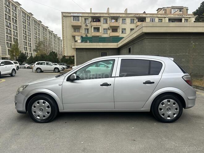 Opel Astra 2005, 300,850 km - 1.3 l - Bakı