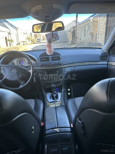 Mercedes E 260 2002, 265,385 km - 2.6 l - Gəncə