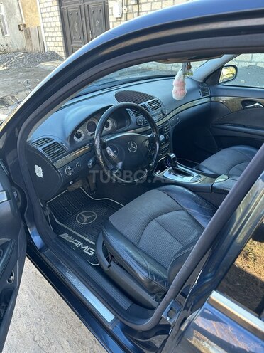 Mercedes E 260 2002, 265,385 km - 2.6 l - Gəncə
