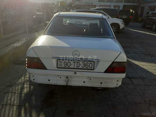 Mercedes E 200 1993, 345,200 km - 2.0 l - Bakı
