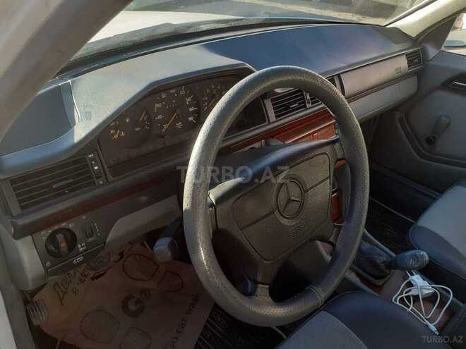 Mercedes E 200 1993, 345,200 km - 2.0 l - Bakı
