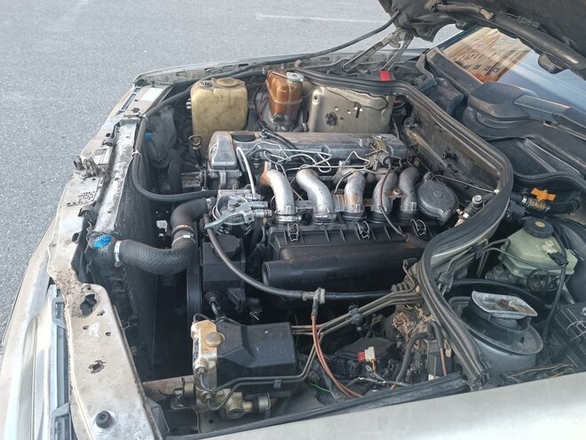 Mercedes E 250 1994, 388,122 km - 2.5 l - Bakı