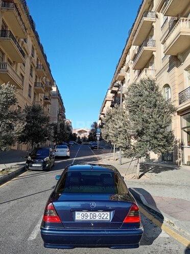 Mercedes C 200 1998, 320,000 km - 2.0 л - Bakı