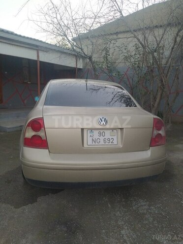 Volkswagen Passat 2001, 400,000 km - 2.0 л - Bakı