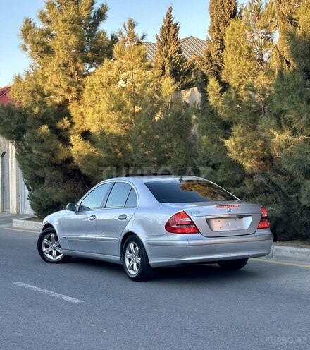 Mercedes E 220 2002, 264,000 km - 2.2 л - Bakı