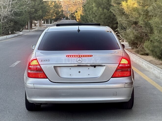 Mercedes E 220 2002, 264,000 km - 2.2 л - Bakı