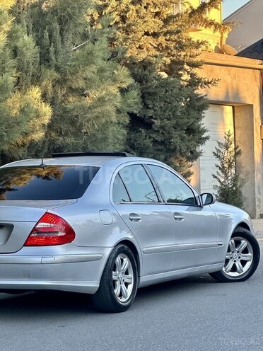 Mercedes E 220 2002, 264,000 km - 2.2 л - Bakı