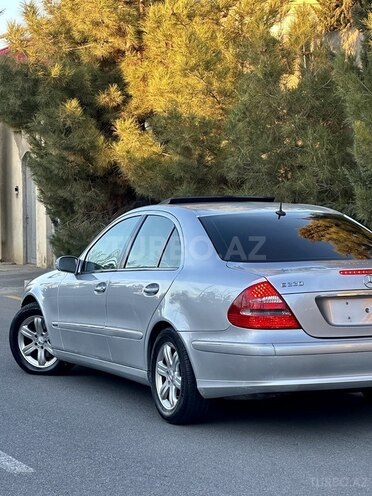 Mercedes E 220 2002, 264,000 km - 2.2 л - Bakı