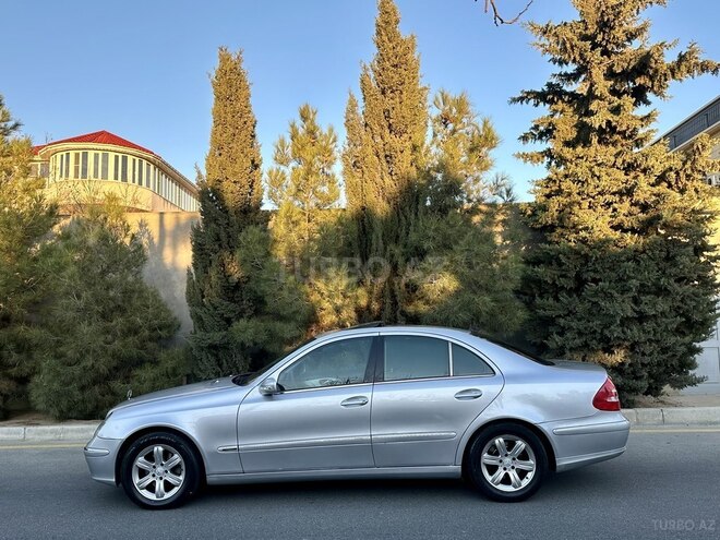 Mercedes E 220 2002, 264,000 km - 2.2 л - Bakı